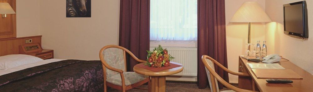 Hotel Kaerntner Stub'N Königslutter am Elm Esterno foto